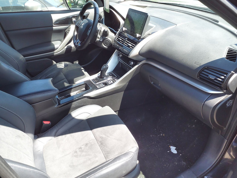 ECLIPSE CROSS 2.4 MIVEC PHEV Twin Motor 4WD Business