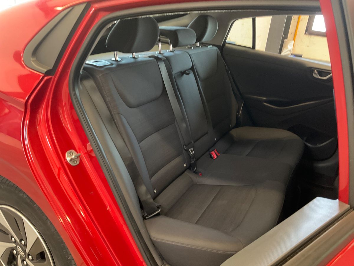 IONIQ 1.6 Hybrid Business